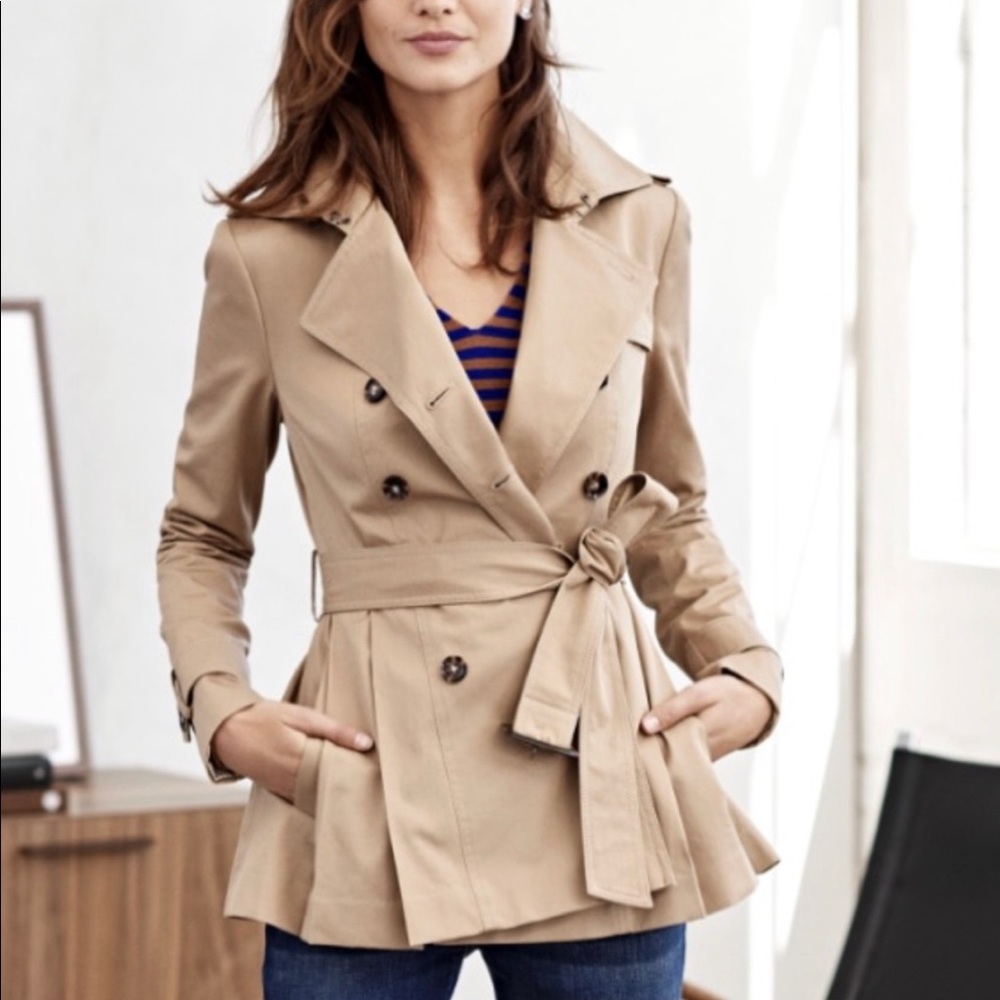 Pleated trench coat